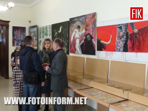 Сьогодні, 20 квітня , у Кропивницькому в галереї «Єлисаветград» відкрилася – виставка одного з найяскравіших художників України, знаного в світі киянина Андрія Кулагіна «Пишу как дышу», повідомляє FOTOINFORM.NET