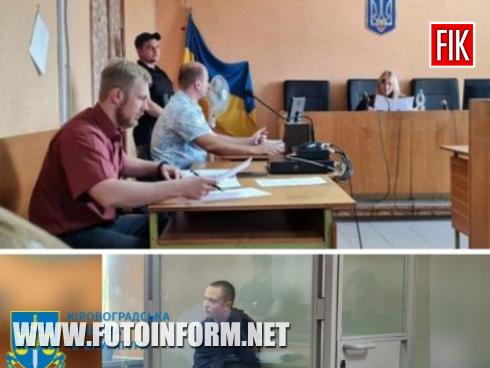 За принципової позиції прокурорів судом оголошено обвинувальний вирок 24-річному водію за фактом порушення правил безпеки дорожнього руху у стані сп’яніння, що спричинили загибель людини (ч.3 ст.286-1 ККУ)