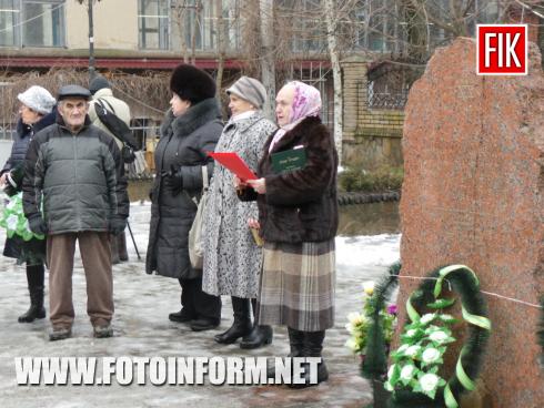 Сьогодні, 30 січня,біля приміщення Великої хоральної синагоги зібралися представники обласної та міської влади, молодь, члени єврейської та інших діаспор щоб вшанувати трагічно загиблих євреїв