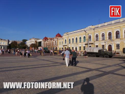 Сьогодні, 29 серпня, у місті Кропивницький до Дня пам`яті захисників України, відбулася акція «Іловайськ. Пам`ятаємо!», повідомляє FOTOINFORM.NET